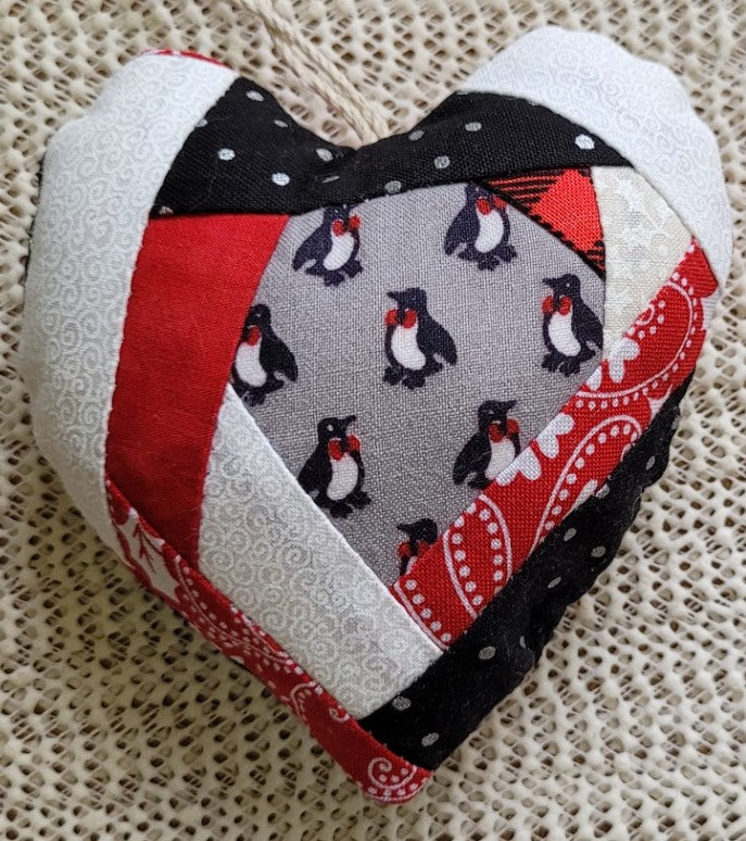 Xmas Ornament - Penguin Heart